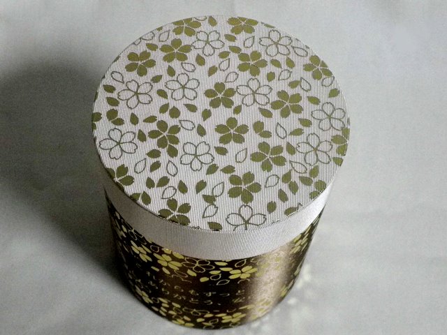 画像3: 洋風タイプ骨壺ケース　「　桜　」　小　シルク調　2寸用　 日本製