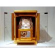 画像1: ５寸の六角骨袋ごと入る高品質なペット仏壇　天然木　クローバー　１４号　 (1)