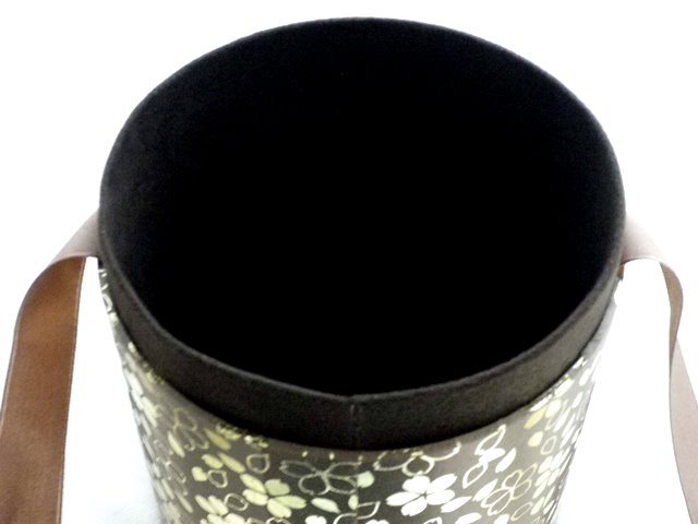 画像: 上質な紙製骨壺「ダマスク柄」　小　シルク調　3~3.5寸用　 日本製